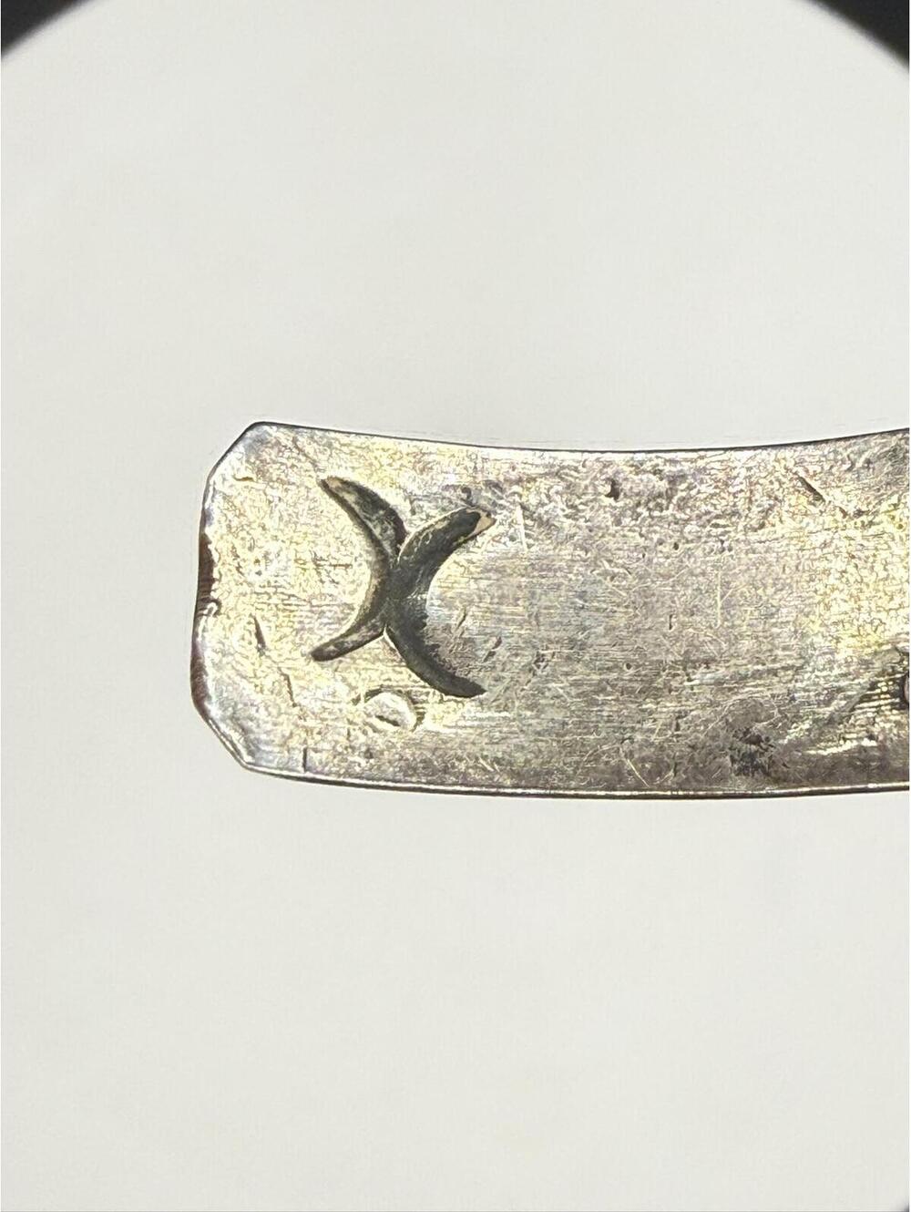 Signed Vintage Sterling Silver Coral Inlay Southwestern Cuff Bracelet - Picture 6 of 8